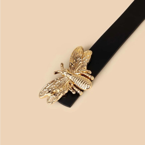 Classic Black Vegan Leather Bee Belt - Picture 3 of 5